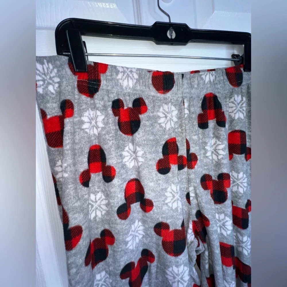 Disney Women’s XXL Mickey Mouse Gray Fleece Lounge Pants Holiday Snowflake 2XL - Picture 4 of 13